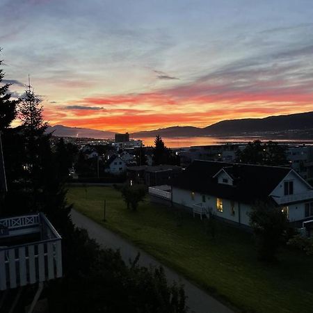Penthouse Apartment With Amazing View. Tromso Bagian luar foto
