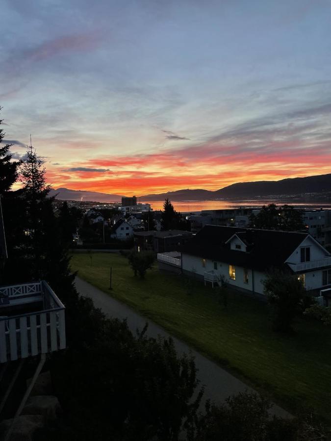 Penthouse Apartment With Amazing View. Tromso Bagian luar foto